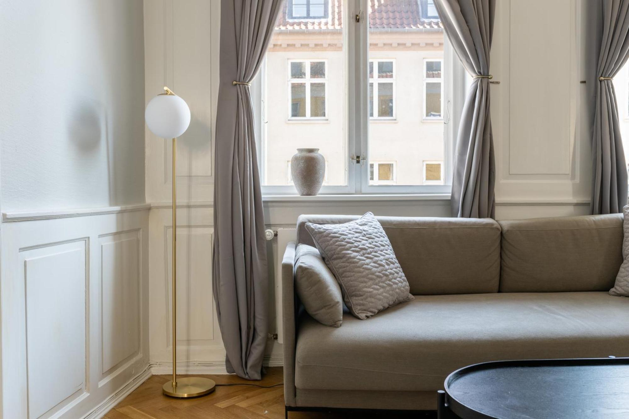 Large Apartment With Canal View In Central Cph City Copenhague Exterior foto