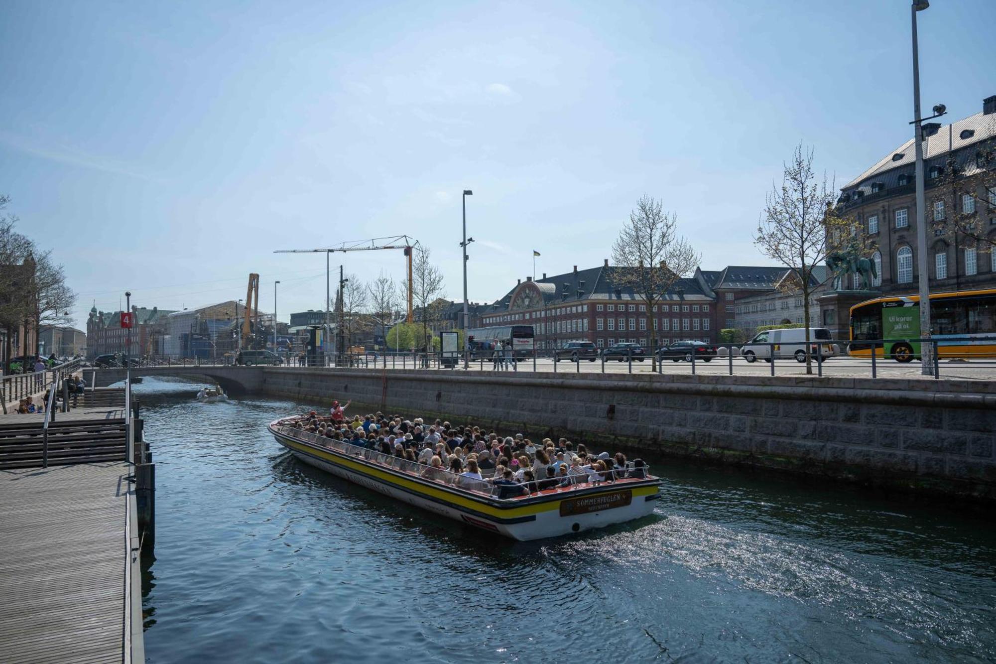 Large Apartment With Canal View In Central Cph City Copenhague Exterior foto