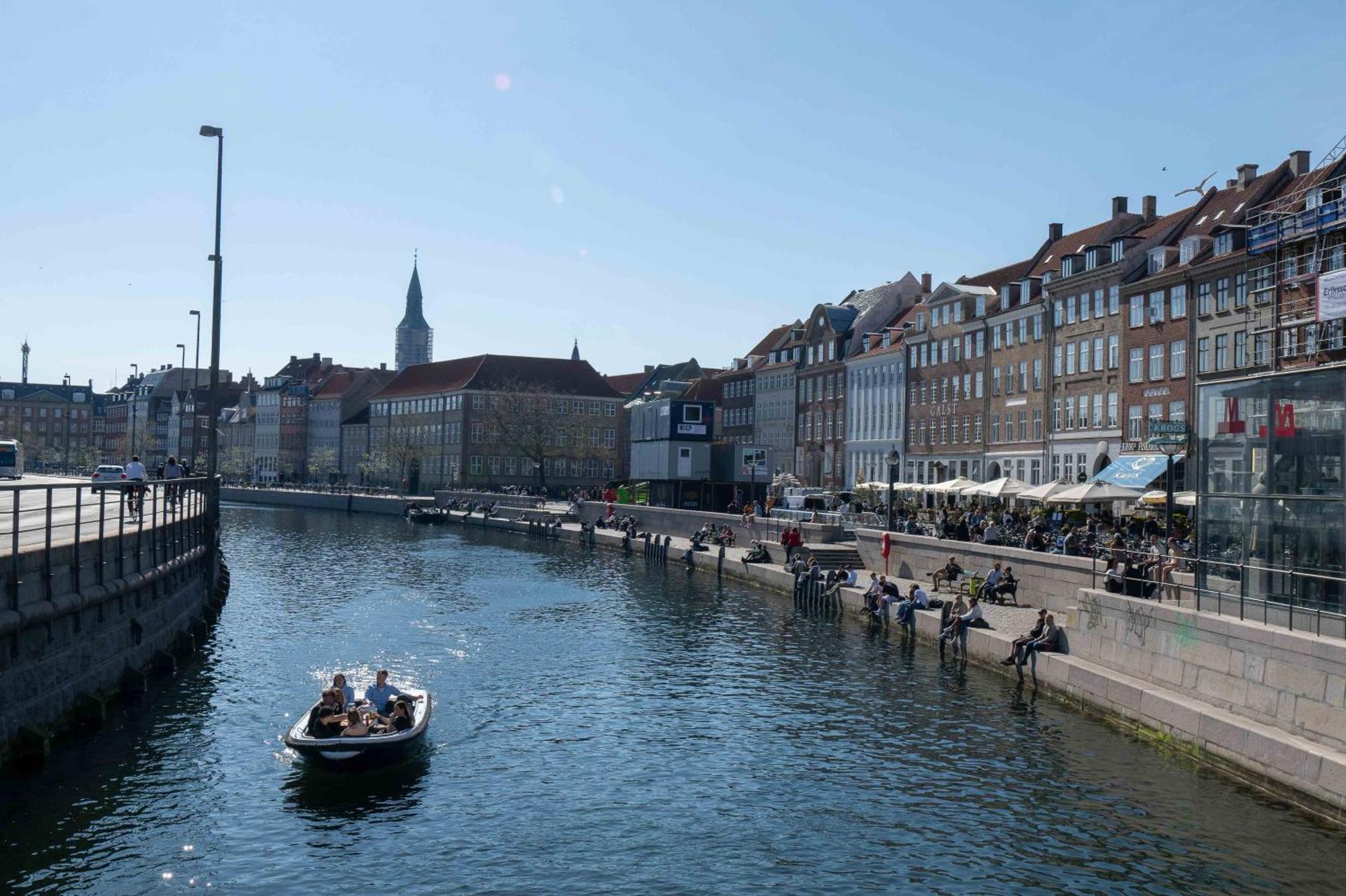 Large Apartment With Canal View In Central Cph City Copenhague Exterior foto